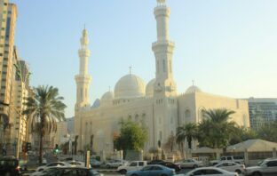 Saudi Arabia’s non-oil economy makes a significant contribution to GDP Saudi Arabia's non-oil economy